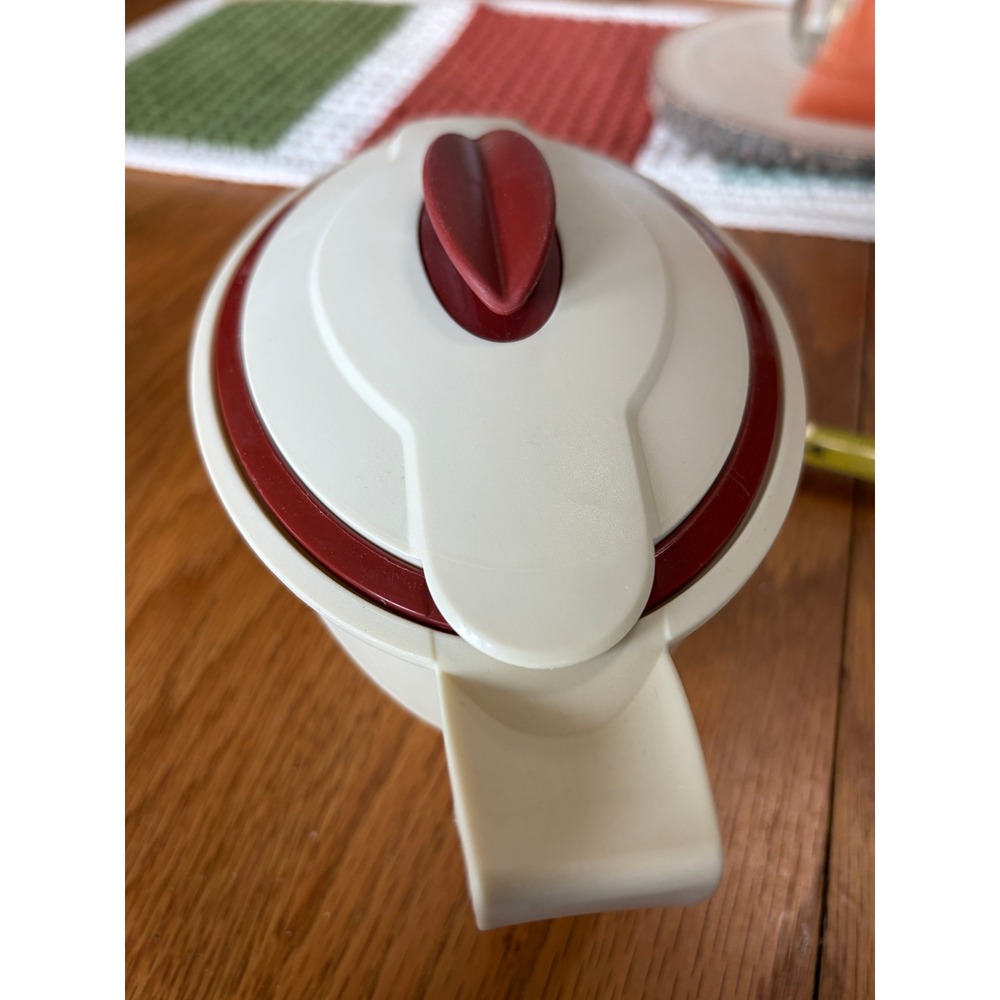 Tupperware Insulated Gravy Boat Sauce Server Cream Burgundy 550ml 400ml Vintage - Picture 11 of 13